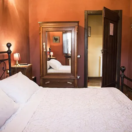 Al Vecchio Fontanile 4*